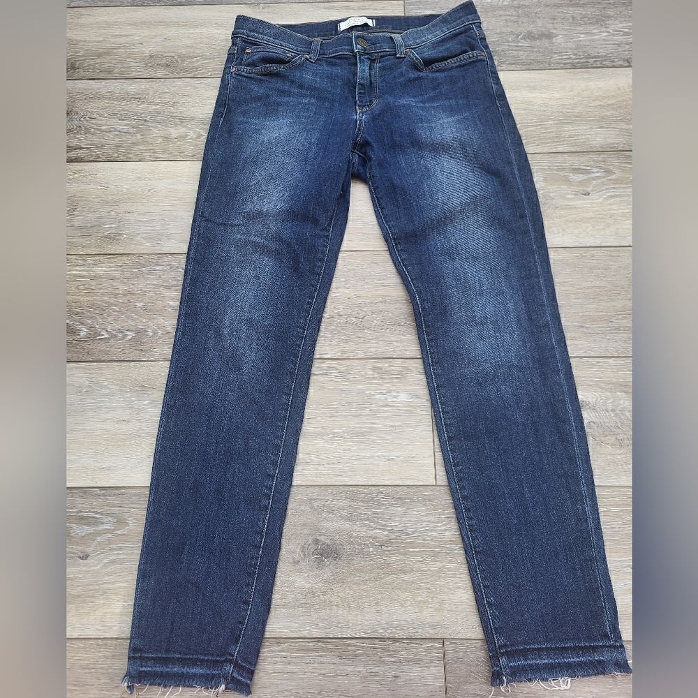 Principle denim size 28 / 6 style Honor rough hem cropped skinny jeans